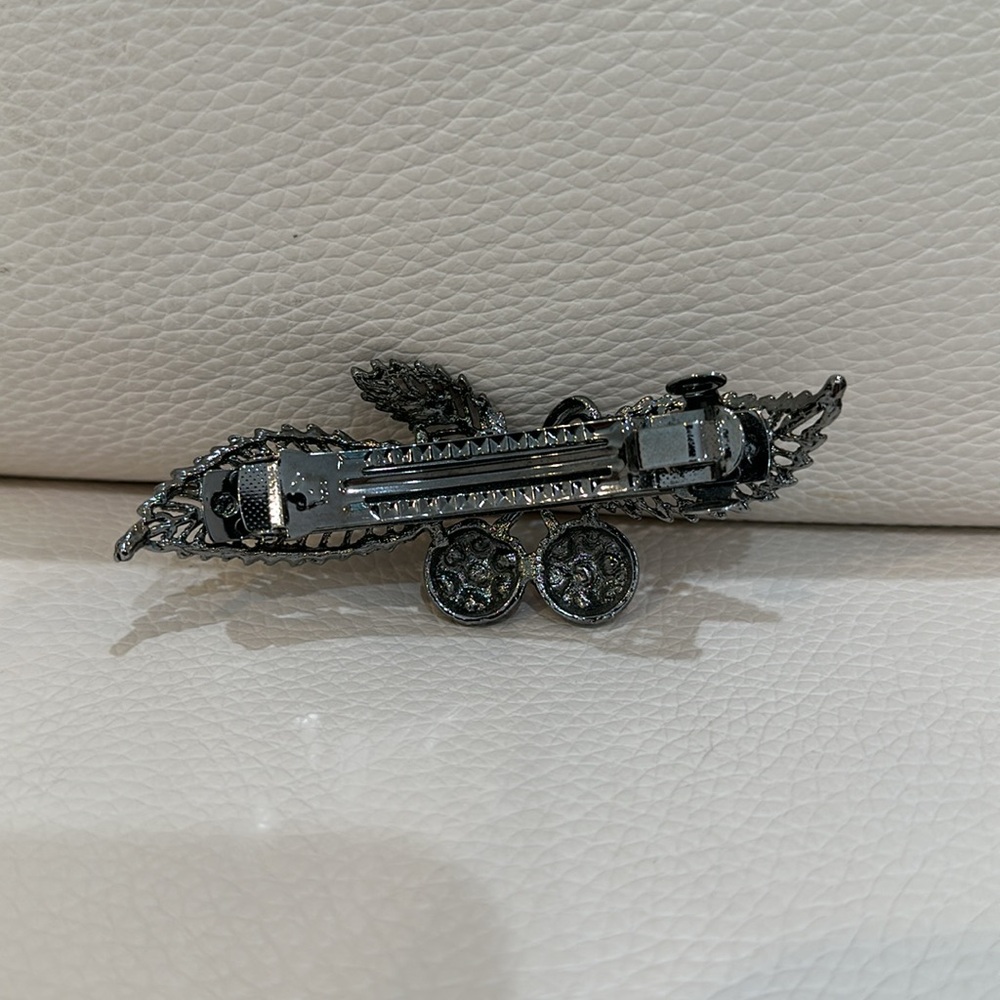 NWOT Hair Clip with Pink Rhinestone - Picture 3 of 5